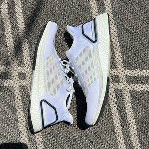 White Adidas Ultraboost RDY